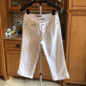 White apt.9 Capri’s with cute pockets and side slit at ankle!
